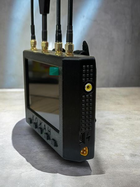 Детектор FPV-дронів КОЖАН 4.0 чотиридіапазонний 1G/3G/5G/6G до 7500 МГц 45684 фото