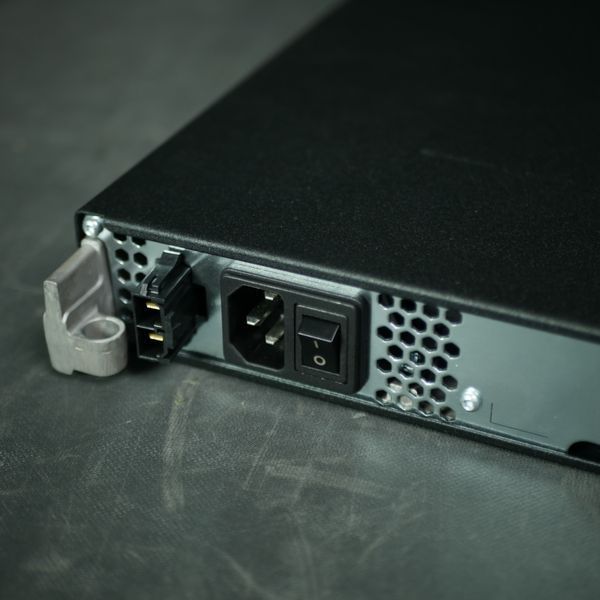Ретранслятор Motorola SLR5500 VHF 18750 фото