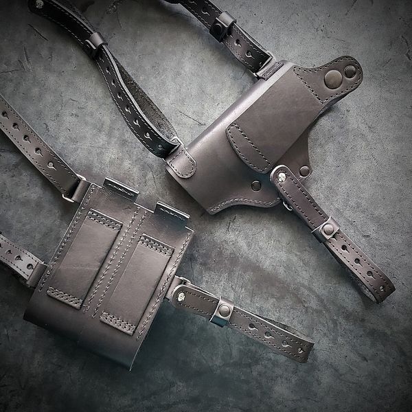 Шкіряна оперативна кобура під Glock 17 | з двома магазинами| чорна GL17015 фото