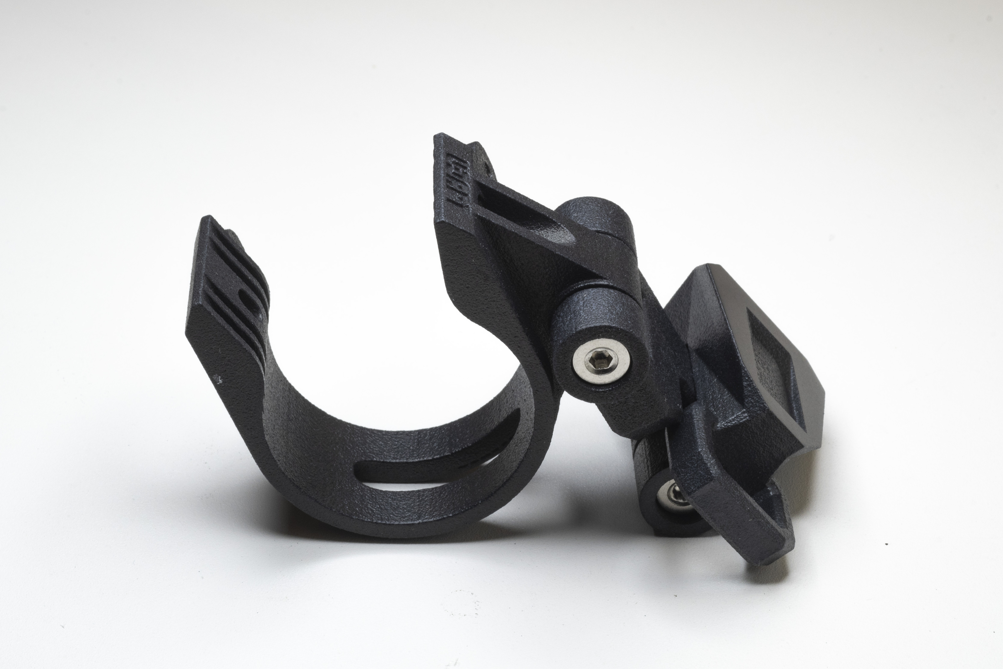 Кріплення J-arm для ITL Mini N/SEAS — 2