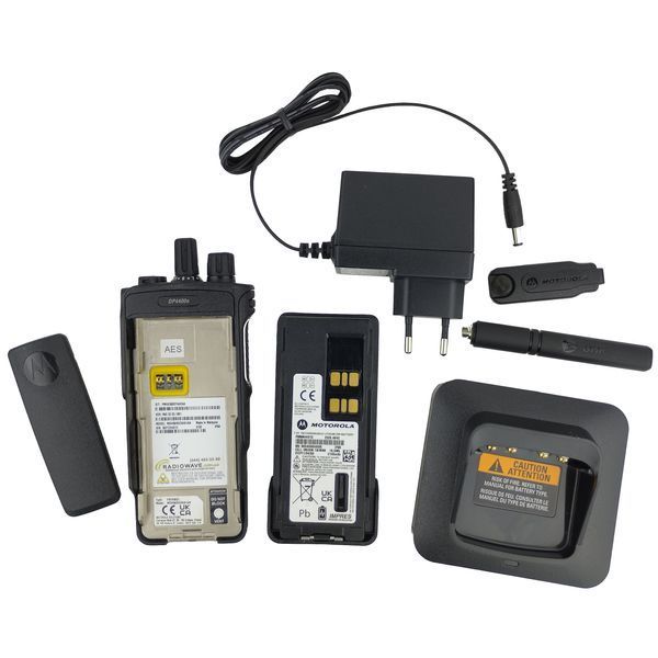 Профессиональная цифровая портативная рация Motorola DP4400e UHF Li-Ion 2450 мАч (MDH56RDC9VA1AN) 25180 фото