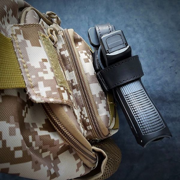 Шкіряна кобура під GLOCK 17 на MOLLE, чорна GL17006 фото