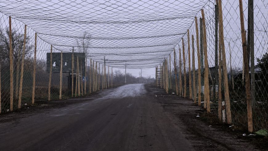 Антидронова сітка (5&times;6 м) вічко 70 мм, нитка 1,8 мм, чорна міцна сітка для захисту техніки та позицій 20017-Ч фото
